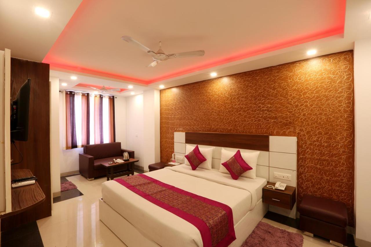 Green Plaza At Airport Hotel Nueva Delhi Exterior foto
