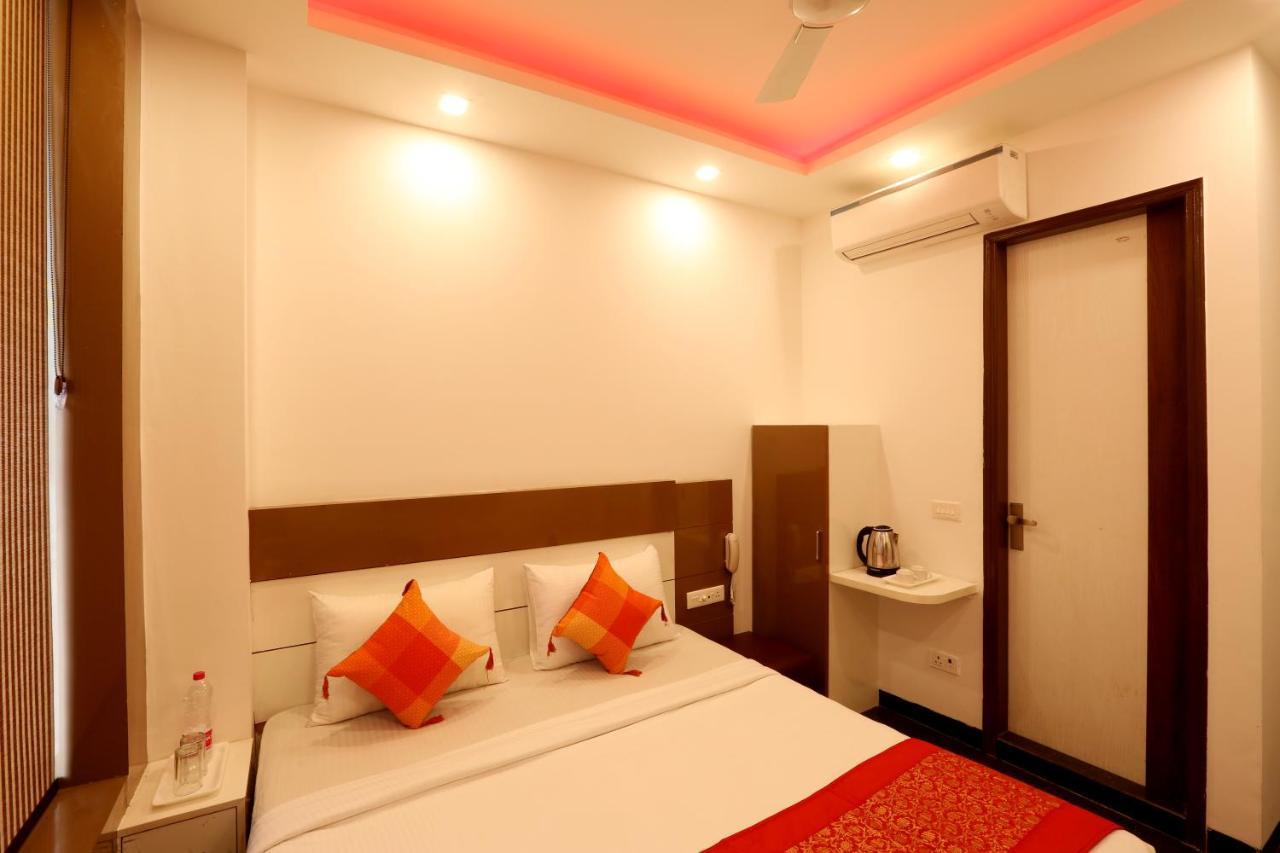 Green Plaza At Airport Hotel Nueva Delhi Exterior foto