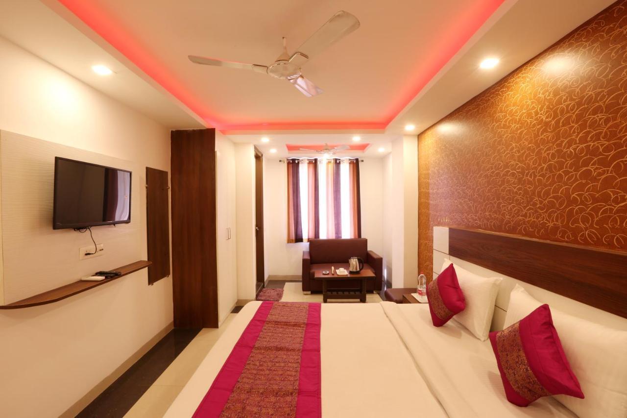 Green Plaza At Airport Hotel Nueva Delhi Exterior foto