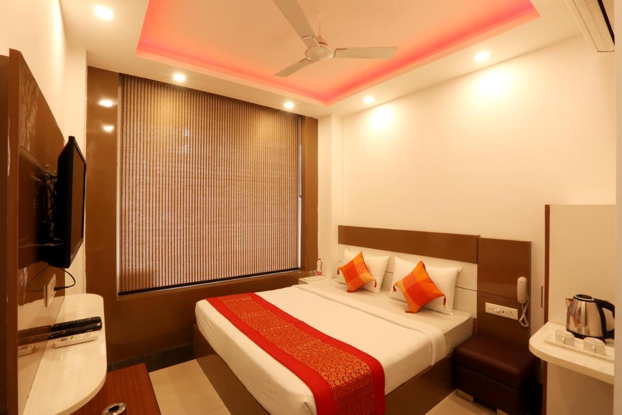 Green Plaza At Airport Hotel Nueva Delhi Exterior foto