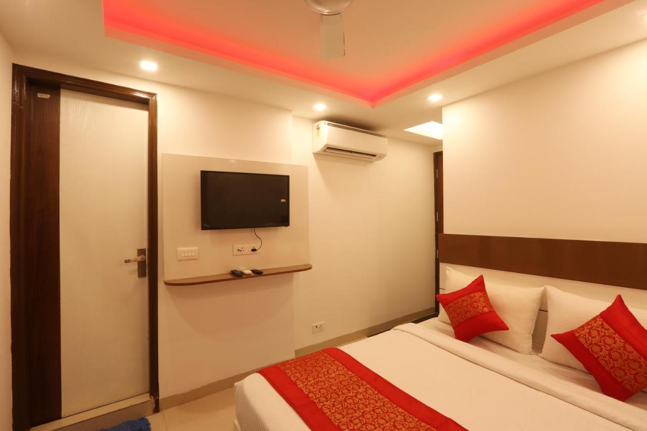 Green Plaza At Airport Hotel Nueva Delhi Exterior foto